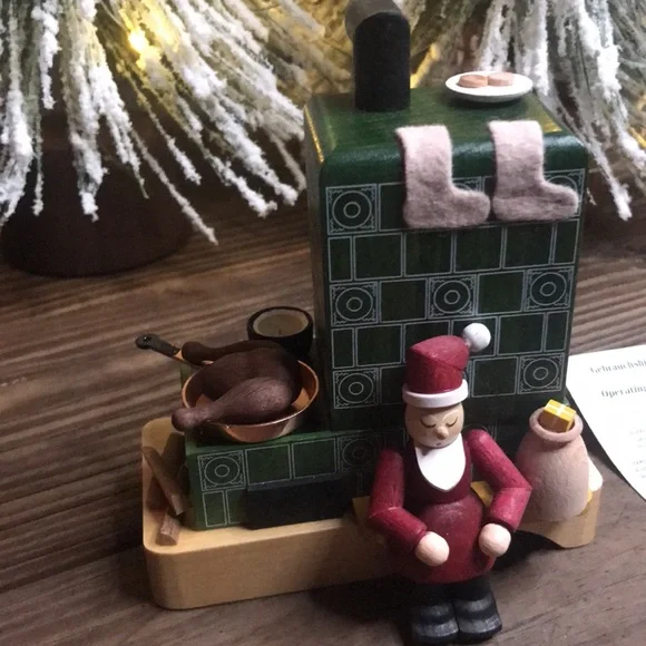 Williams Sonoma Richard Glaesser Smoke Stove with Santa Claus Incense Burner - Picture 4 of 17